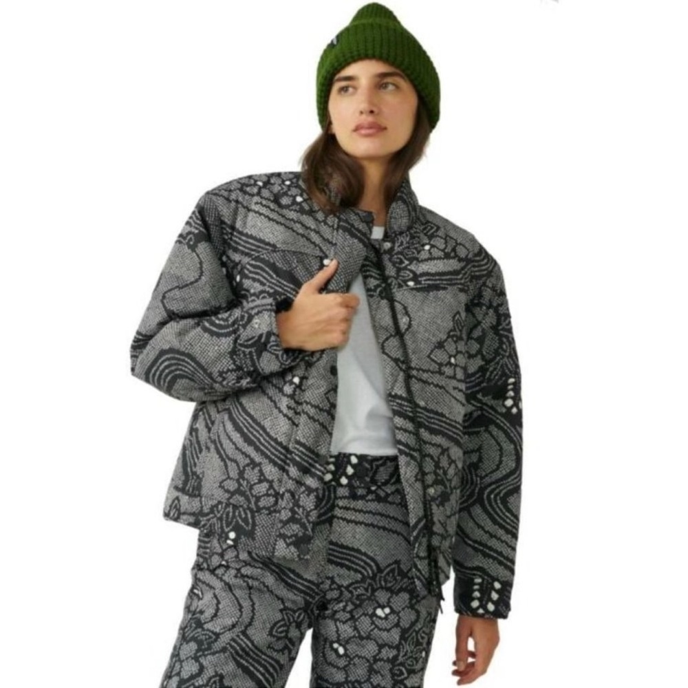 NWOT Free People Bunny Slope Printed Puffer and Ski Pants